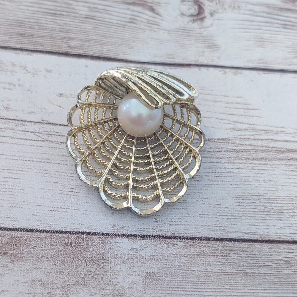 Vintage Gerry's Brooch Gold Tone Fold Over with Faux Pearl